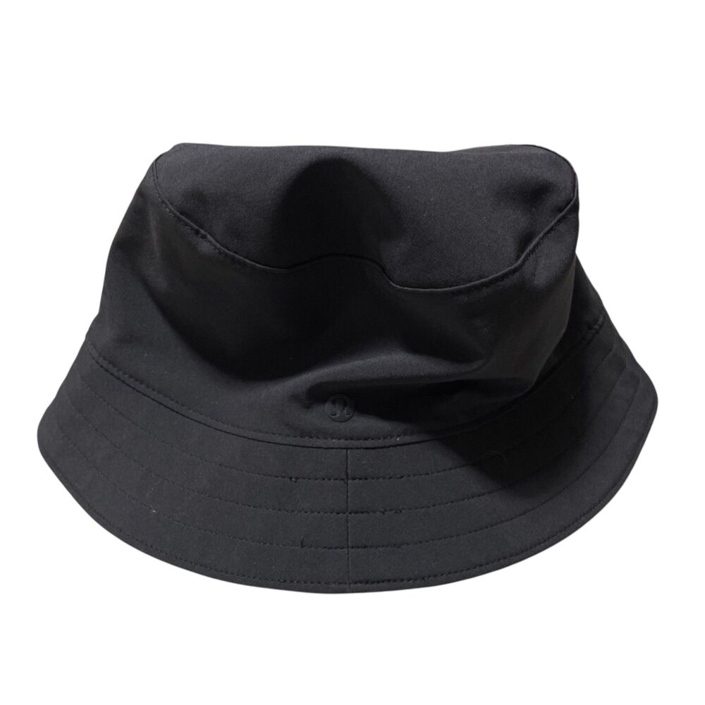 Lululemon Bucket Hat Small / Medium Black Reversable Camo /‎ Black